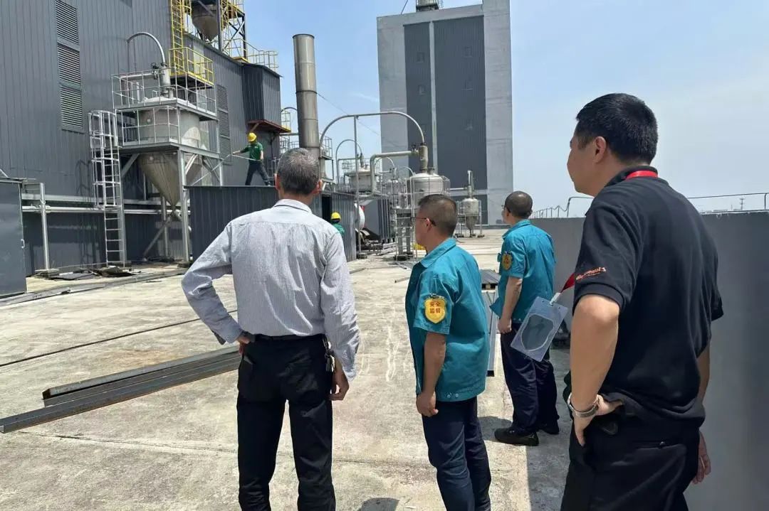 Changshu Polyester führt vor dem Feiertag im Mai -Tag Sicherheitsinspektionen durch